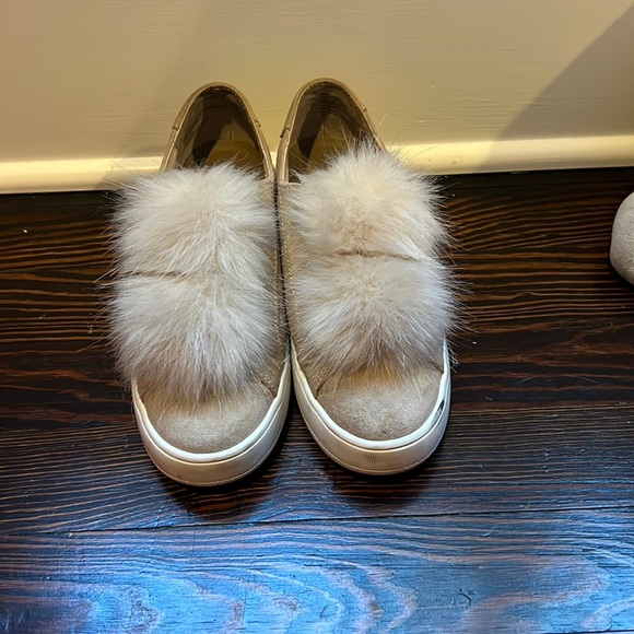 Steve Madden Pom Pom Platform Sneakers Size 7.5 - Picture 1 of 4